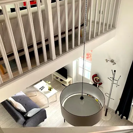 Elegant And Cozy 2 Bedrooms With Private Parking 公寓 阿尔比