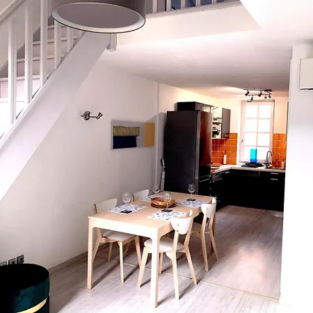 Elegant And Cozy 2 Bedrooms With Private Parking * Альби